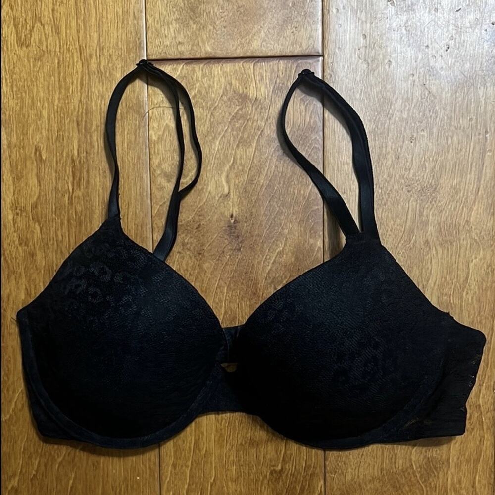Victoria’s Secret Pink Wear Everyday T-Shirt Animal Print Black Bra Size 36C